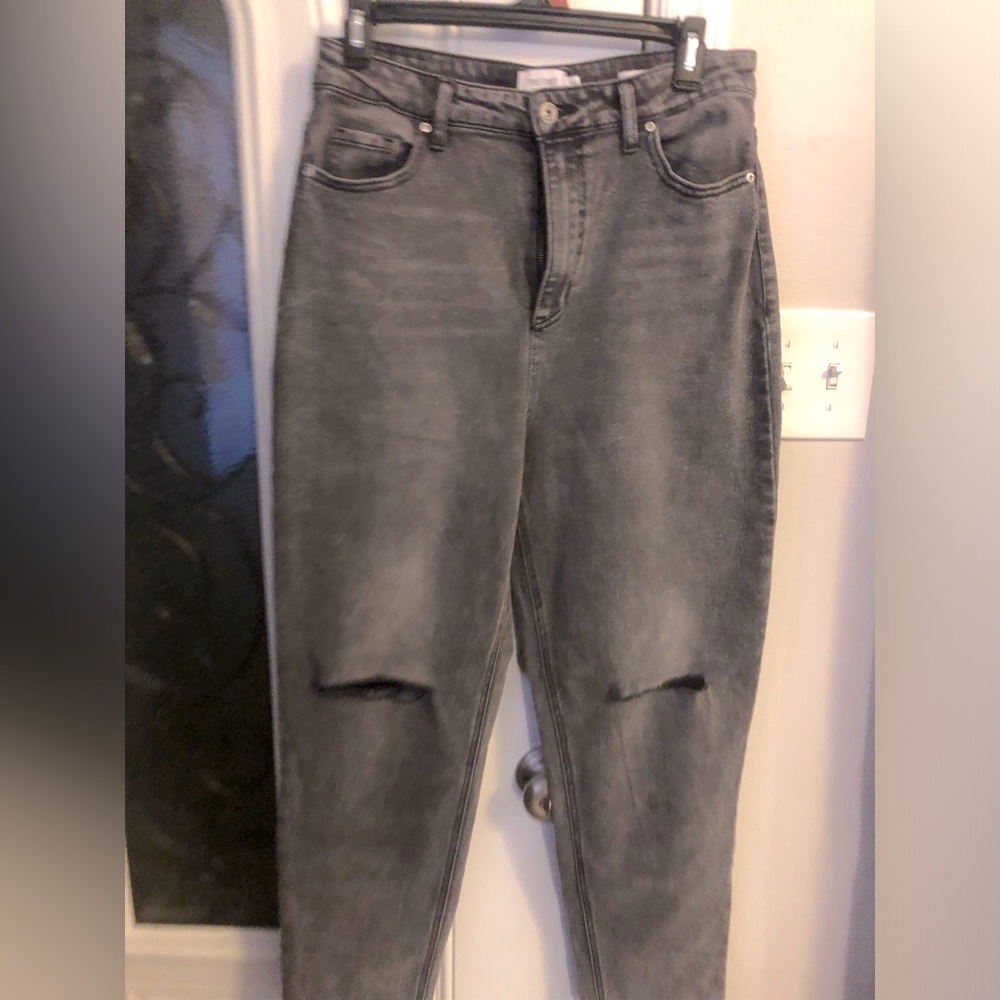 True craft size 9 black distressed mom jeans